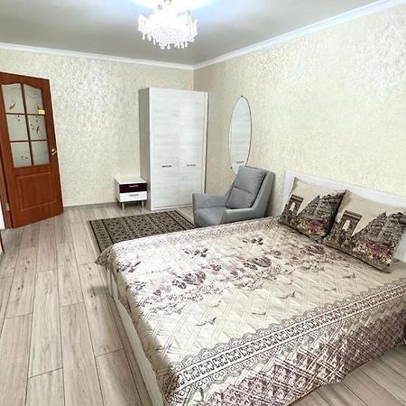 Gopal Актобе-2 Lejlighed Eksteriør billede